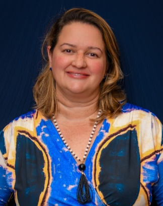 Luiza Serpa Diretora Executiva, Instituto Phi